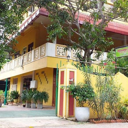Henderson Airport Residence Negombo Exterior photo