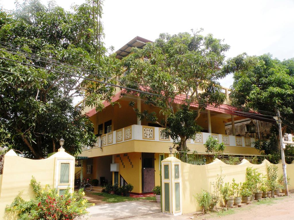Henderson Airport Residence Negombo Exterior photo